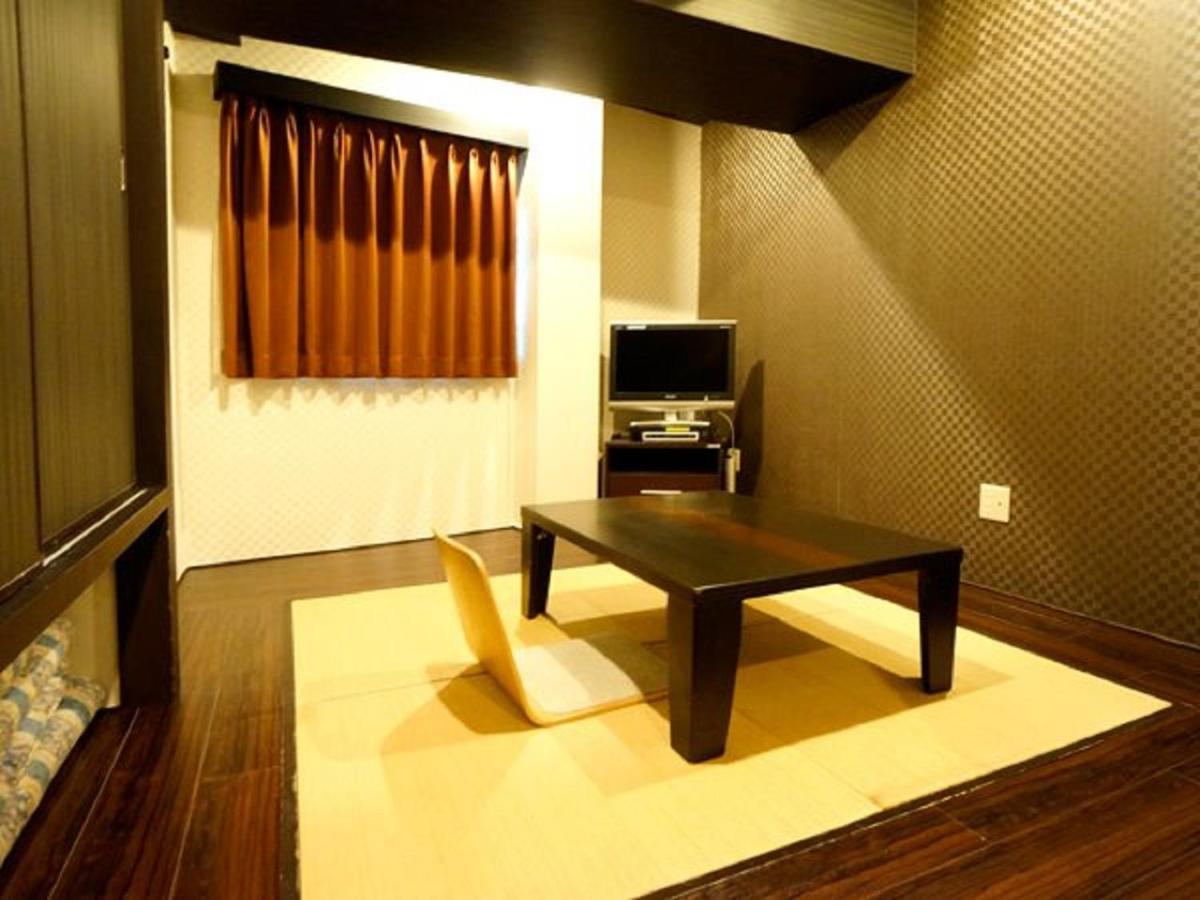 Hotel Livemax Budget Esaka Suita Exteriér fotografie